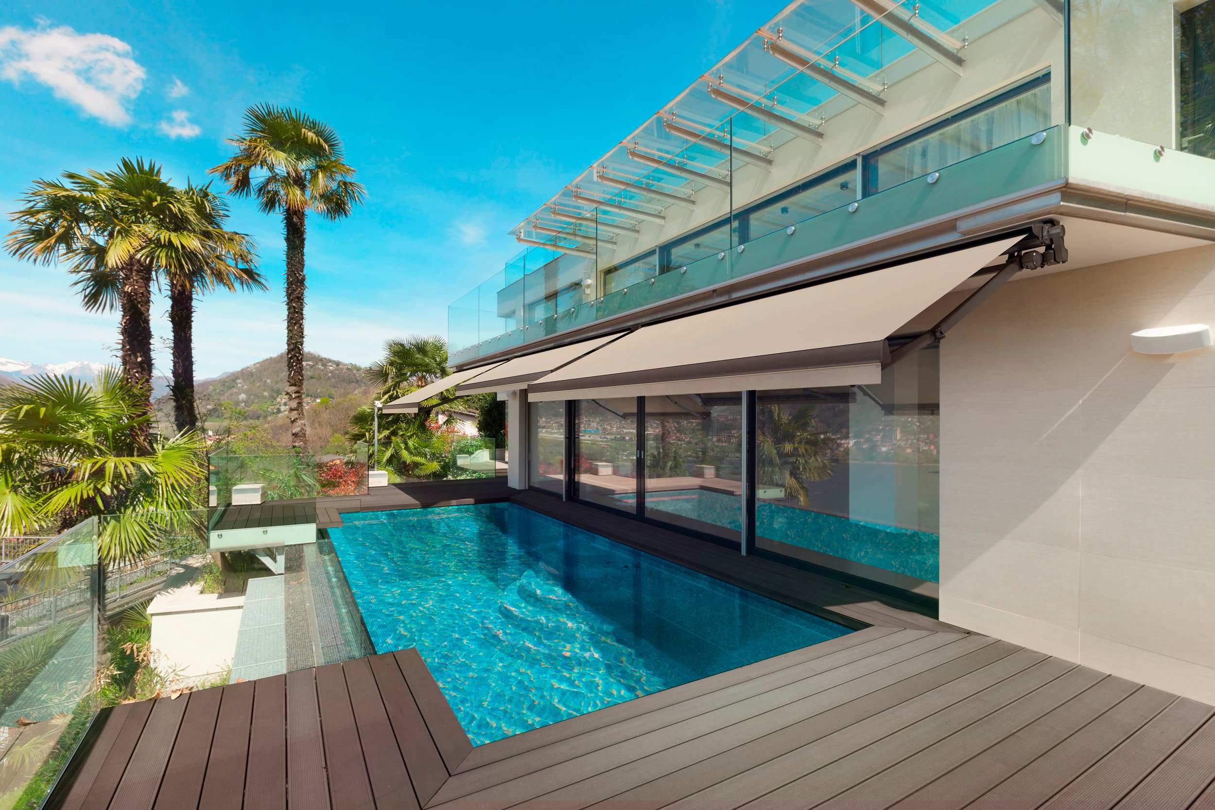 Toldo Cofre Motorizado - Imagen 1
